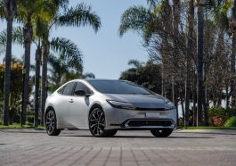 Toyota: wzrost mocy hybryd