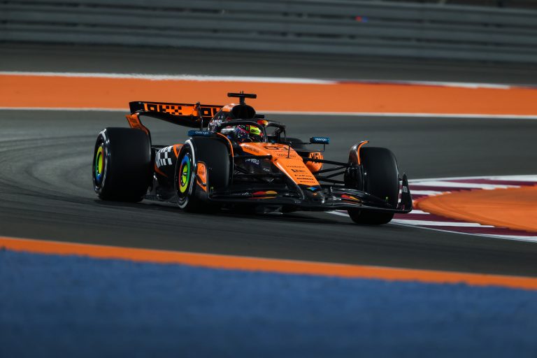 Piastri przewyższa Norrisa podczas prób przed Grand Prix Kataru