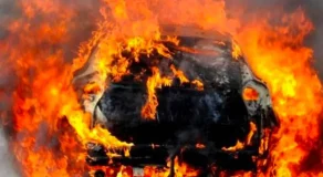 Tesla en feu