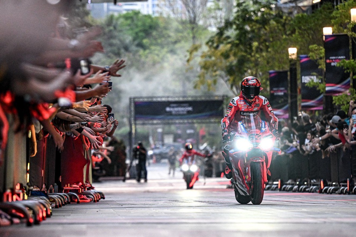 MotoGP: Rozpoczęcie sezonu obiecuje spektakularną imprezę w Kuala Lumpur.