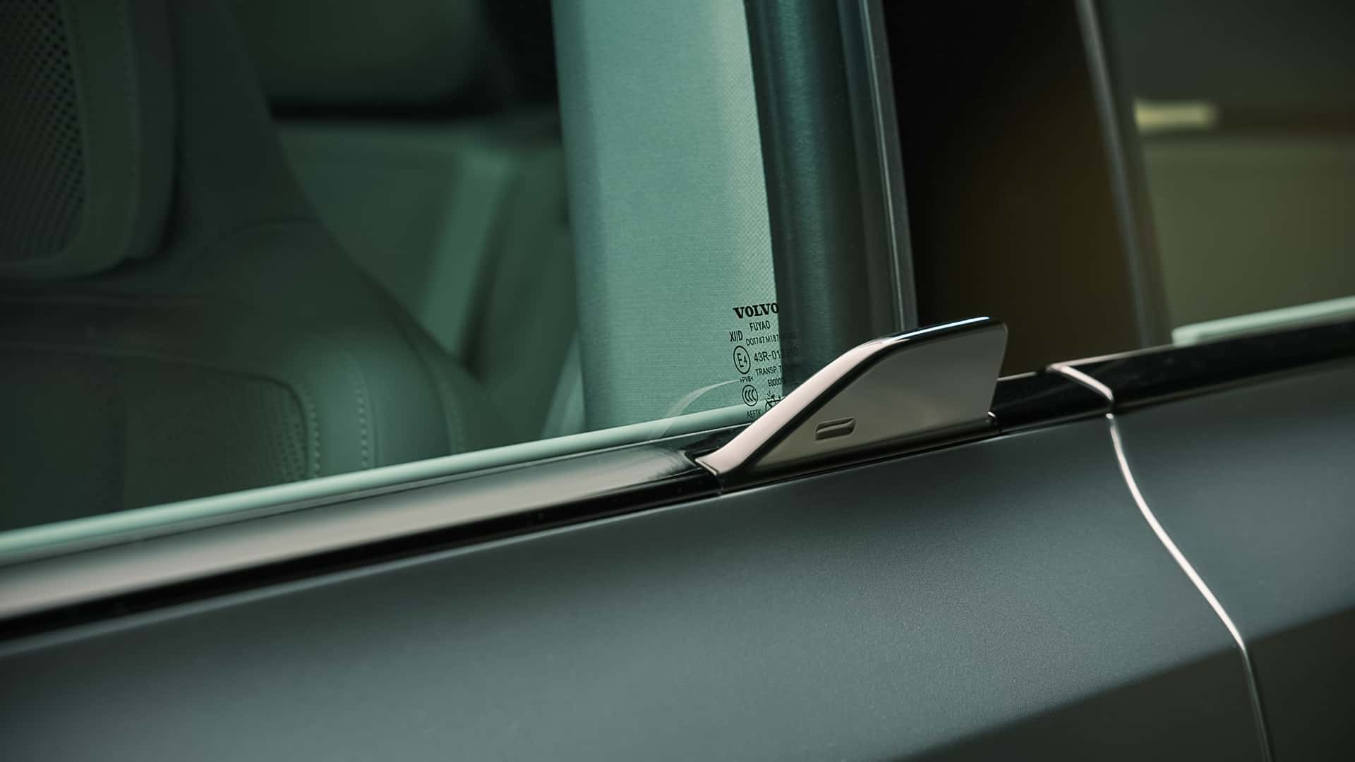 Volvo rewolucjonizuje pasy bezpieczeństwa: odważny krok w kierunku przyszłości bezpieczeństwa drogowego