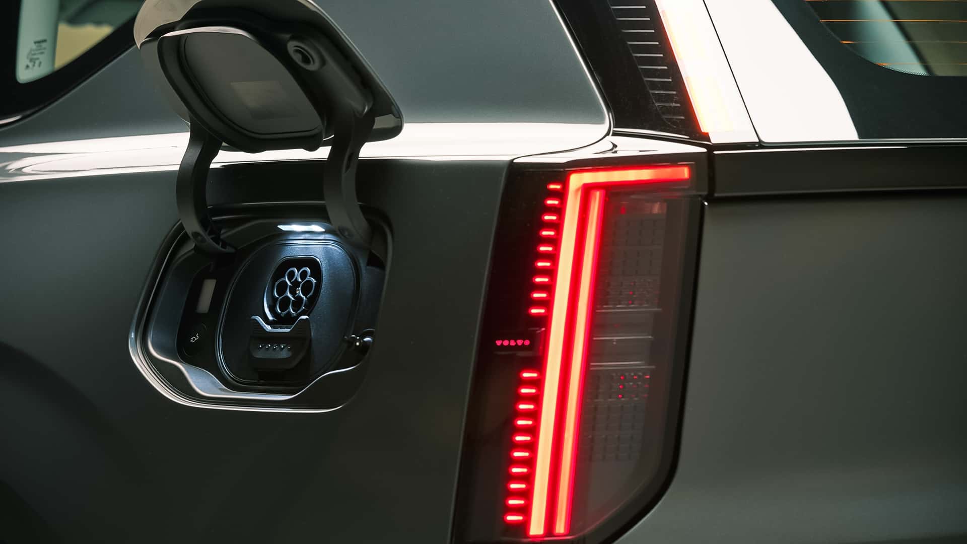 Volvo rewolucjonizuje pasy bezpieczeństwa: odważny krok w kierunku przyszłości bezpieczeństwa drogowego