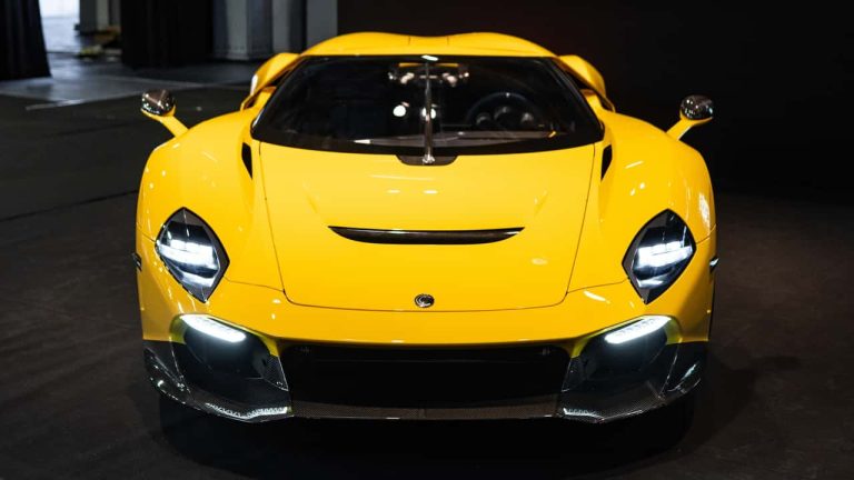 Capricorn 01 Zagato: Hypercar, która stawia czoła nowoczesności z manualną…