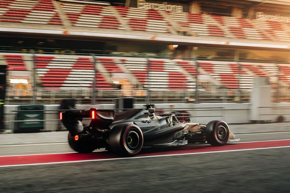 Aston Martin AMR26: wzlot bolidu pod czujnym okiem Neweya