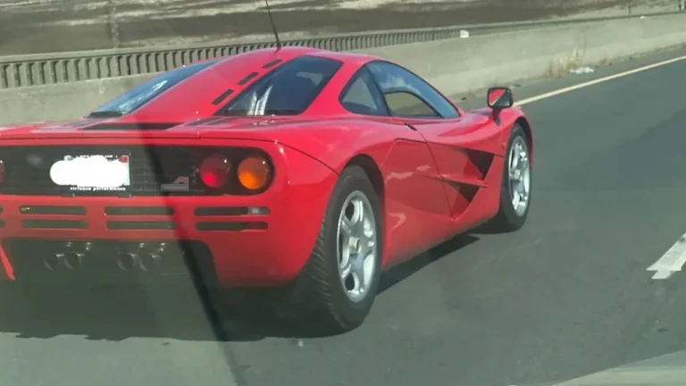 McLaren F1 znów wyjechała na drogę w Kalifornii