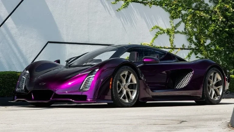 Czinger C21 w unikalnej odsłonie Royal Venom dostarczony do Miami