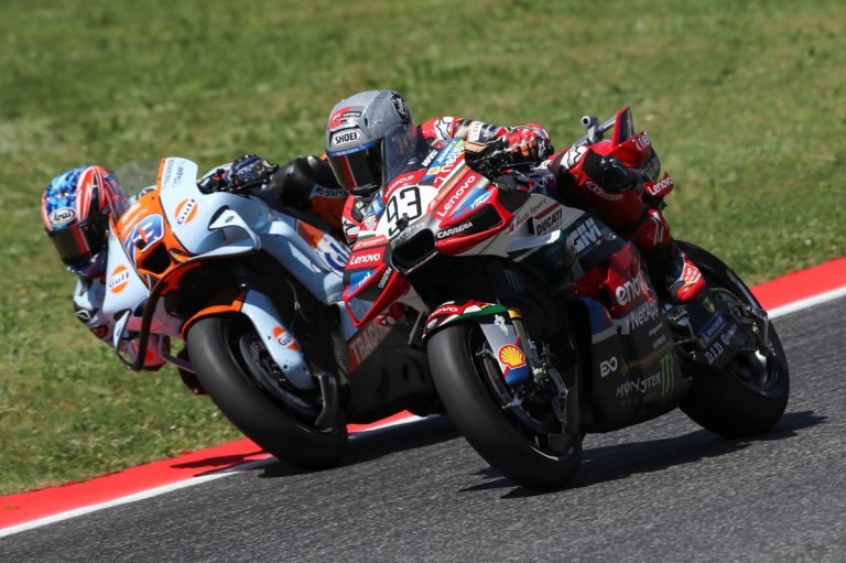 Marc Márquez: powrót do walki po operacjach, ale z ograniczeniami prawego…