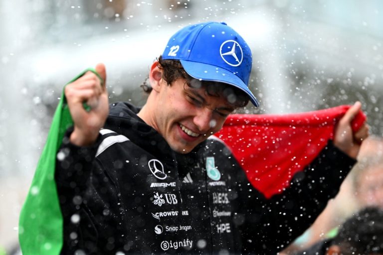 Räikkönen widzi w Antonellim przyszłego mistrza, ale ostrzega przed presją