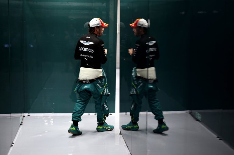 Formuła 1: Alonso sfrustrowany ostatnim miejscem. Aston Martin w głębokim kryzysie