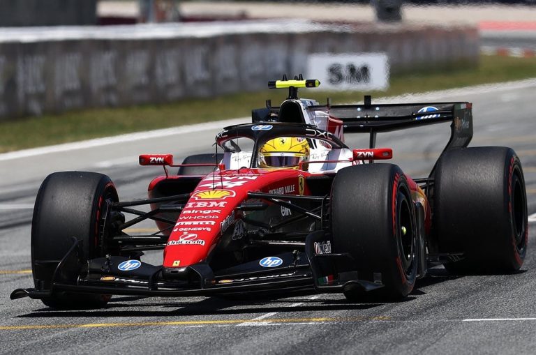 Hamilton wygrywa GP Katalonii z Ferrari! Dramatyczny koniec wyścigu dla…